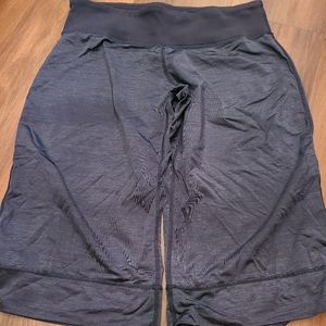 Lululemon capris